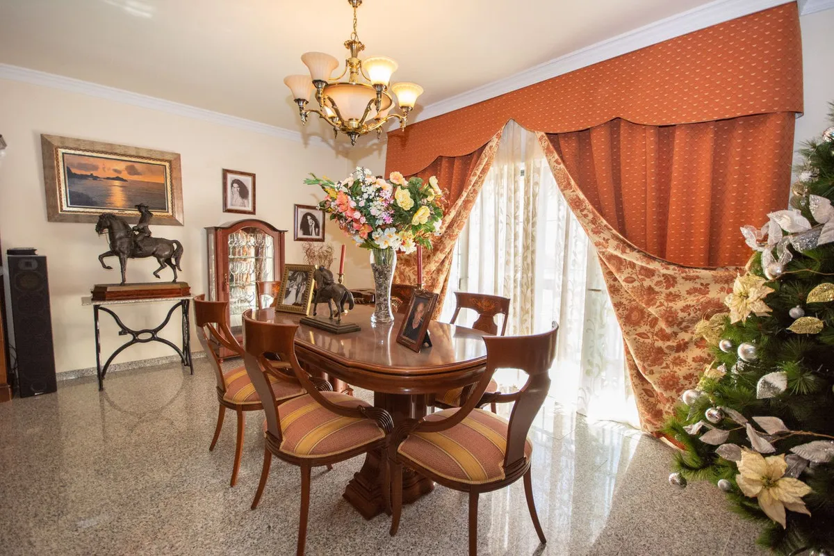 372f2b20-3787-41e5-9700-4679427623f1