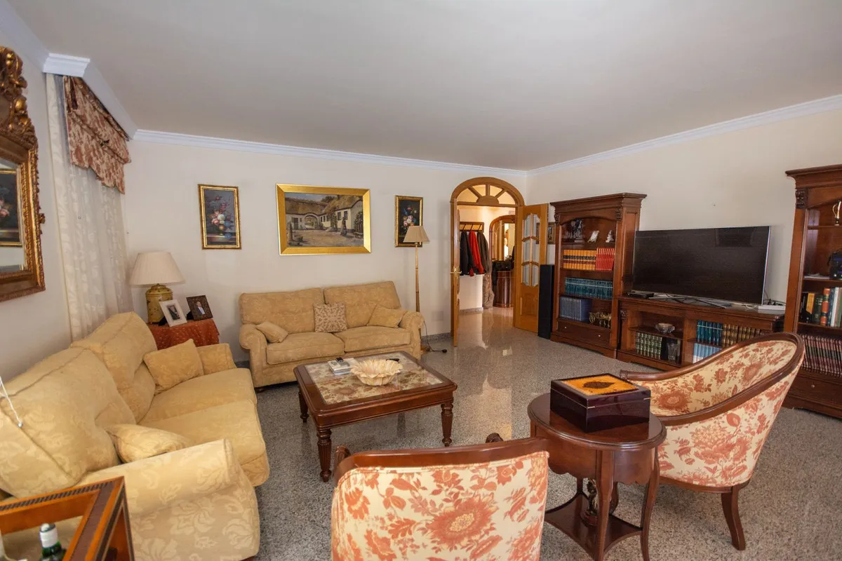 8a71a672-1acf-4f0f-96f5-418f65f7800d