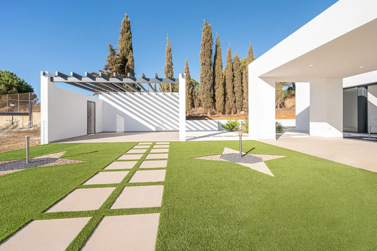 052093b5-94d2-4f90-9a1f-07ad8bff1d2c