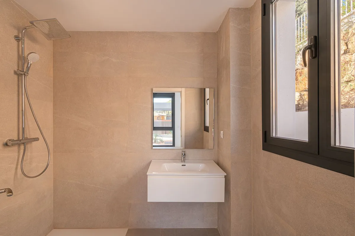 7dd01fe1-541a-4044-962f-ace385b17d59