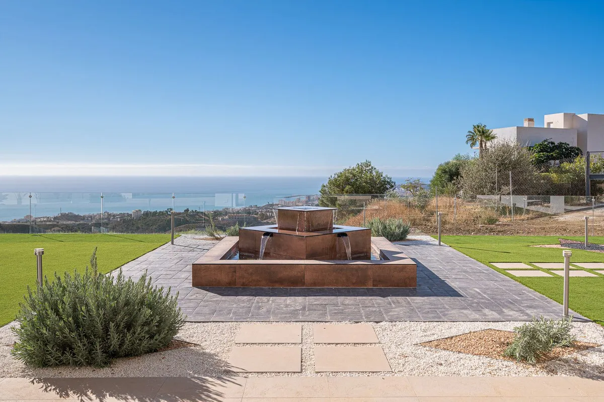 95b7bc82-397a-4cb3-afac-1c30b791574b