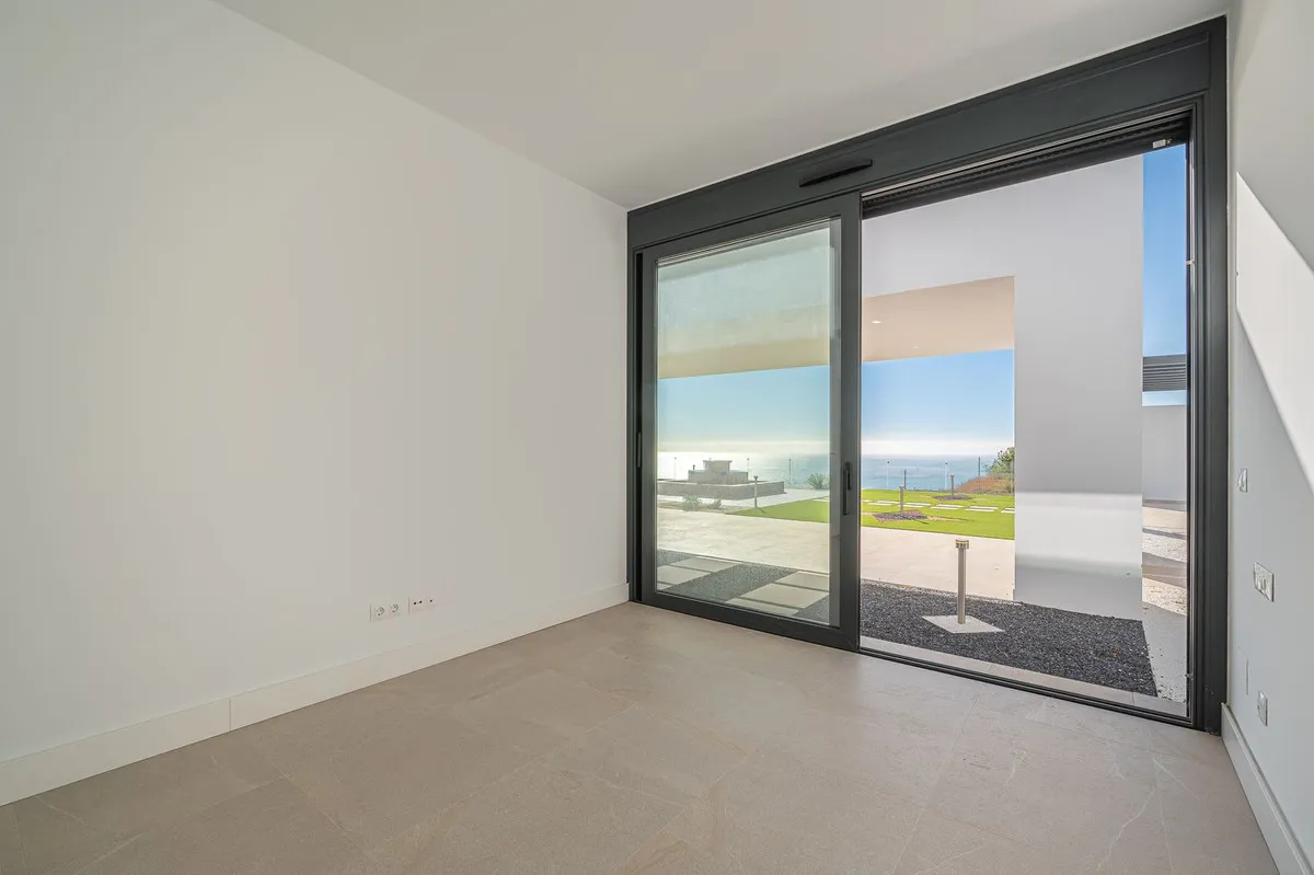 a5554a6d-9c09-44ac-be42-7605ea37d694