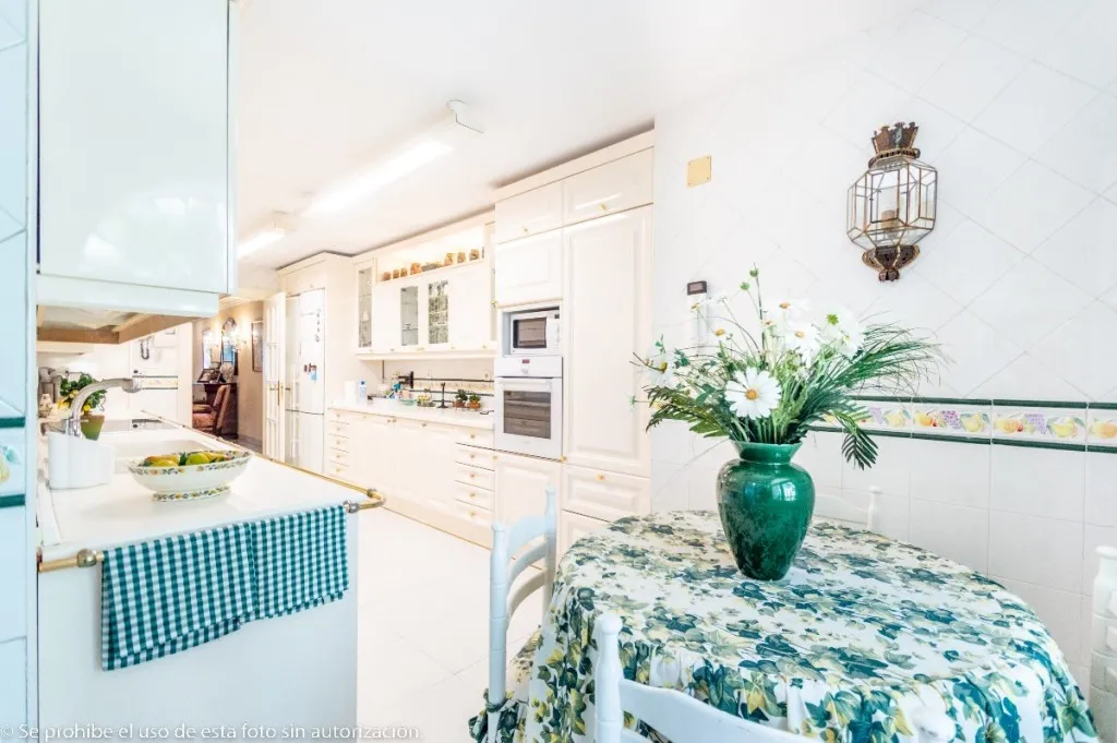 14245a2c-1029-463c-acc3-ed21b1bd20b7