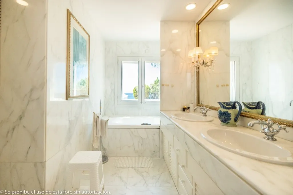 1a44fcda-6c28-4014-95e7-7b94634e165c