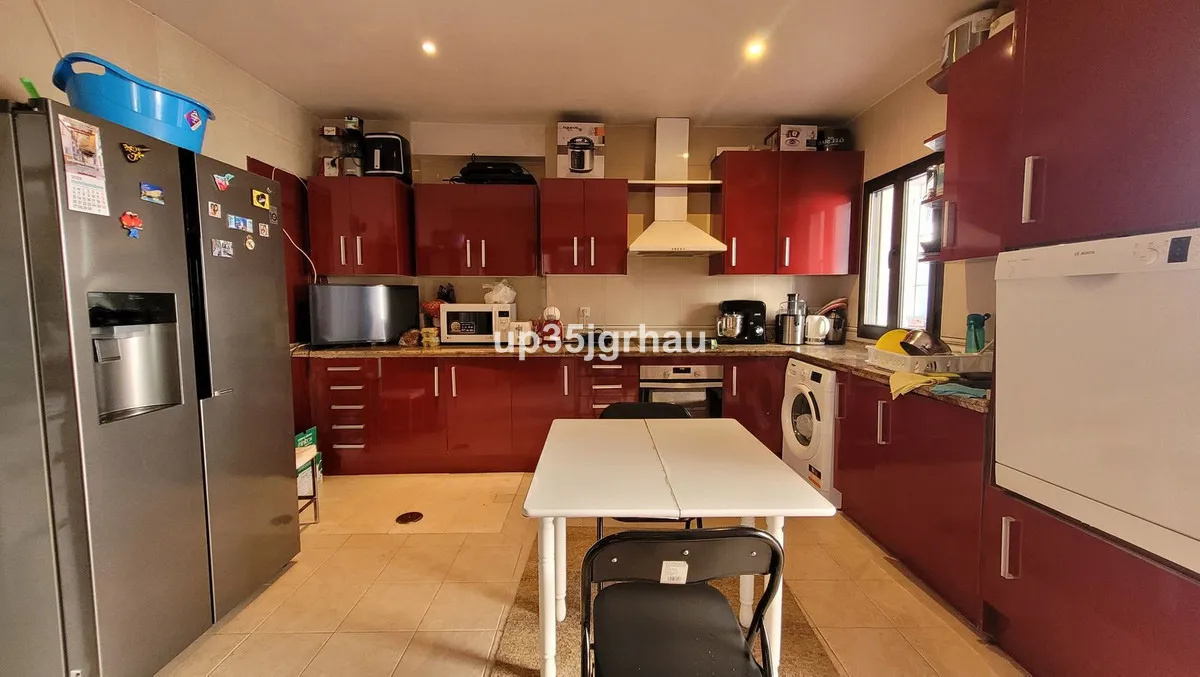 f79c3b4d-b4c0-4eab-a193-0b7df9cf607f