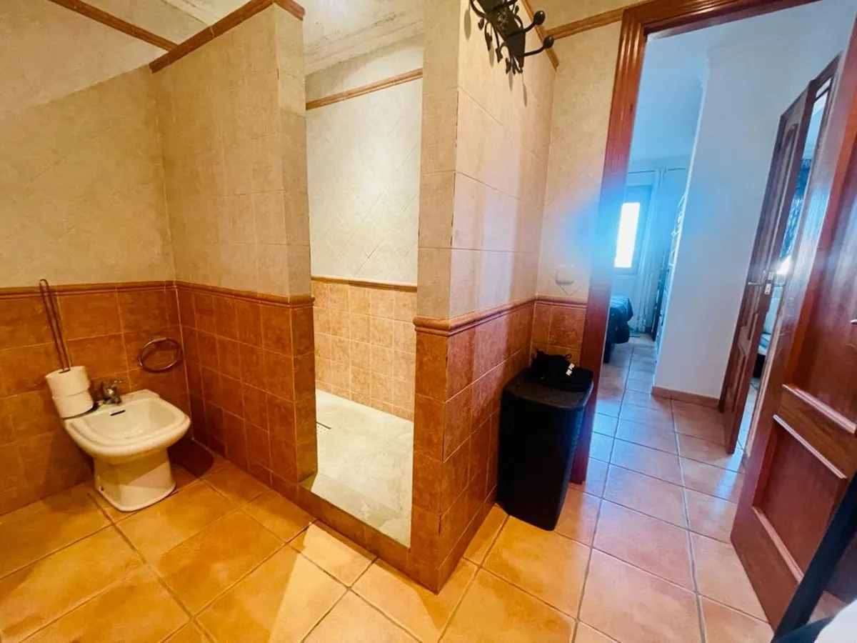 fad9db52-5f8f-499e-a638-850588d703ca