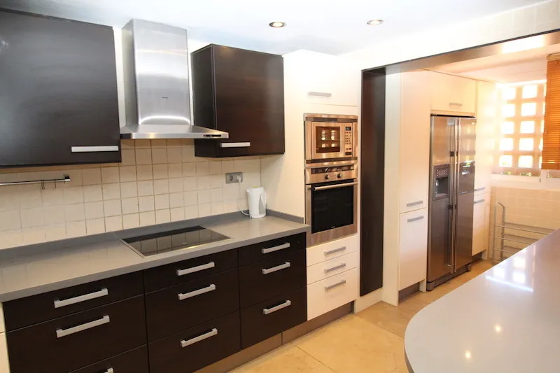 51c207ea-95e7-42a4-9100-575ccf52d870