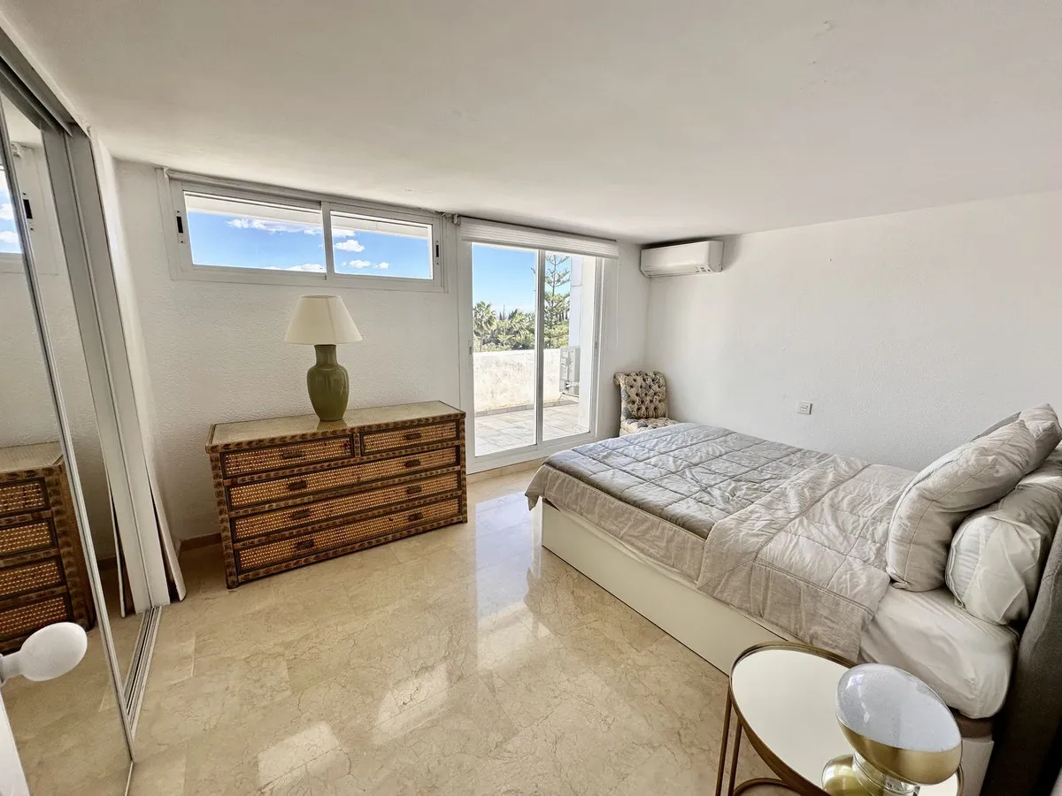 0709f95b-ddc9-4628-84c1-6bd76bb25a3a