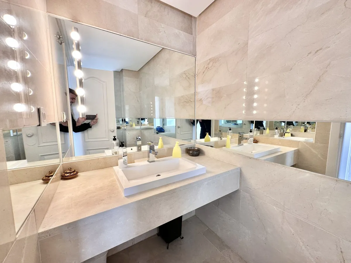 511fdea0-b5bf-4a35-b268-0937d77ad746