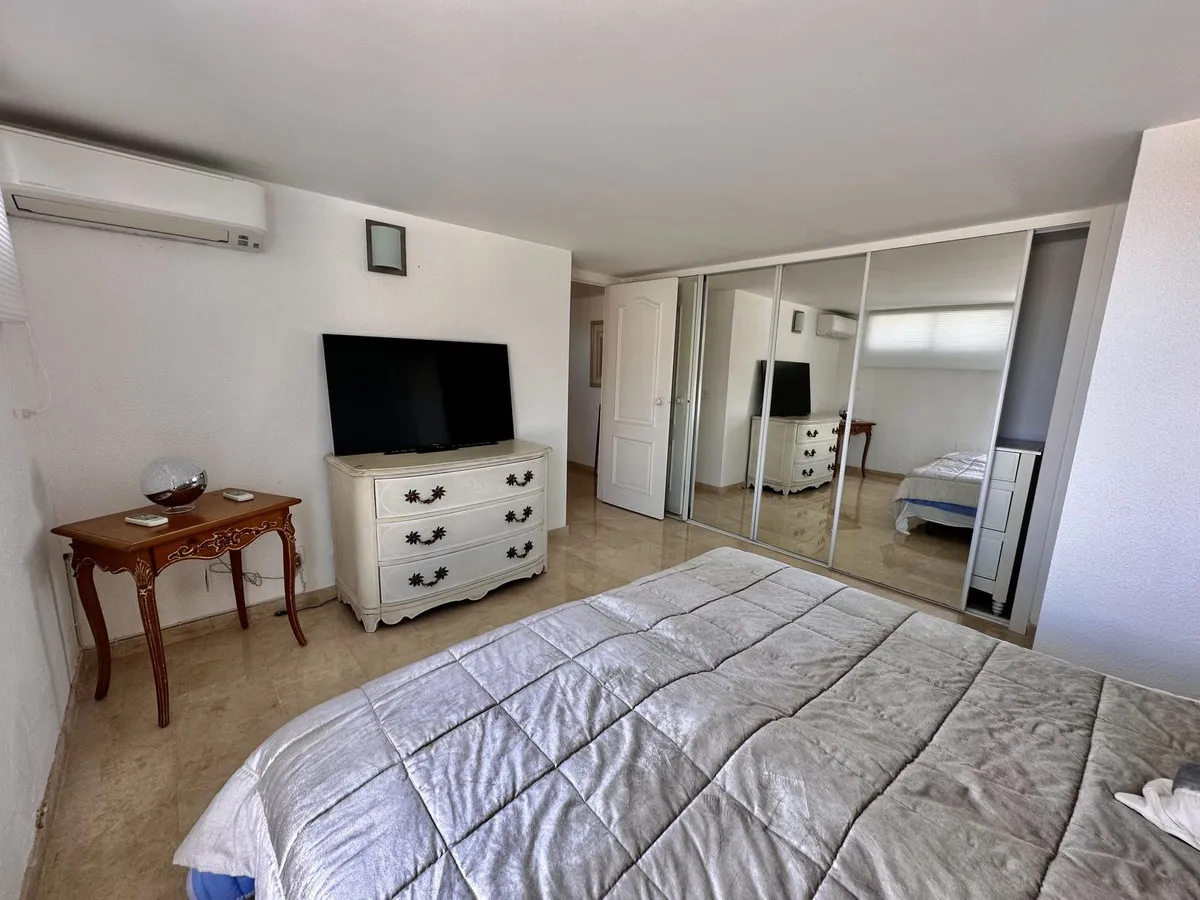 b5e76f80-1e65-41a5-a5cc-a99b83dcec47