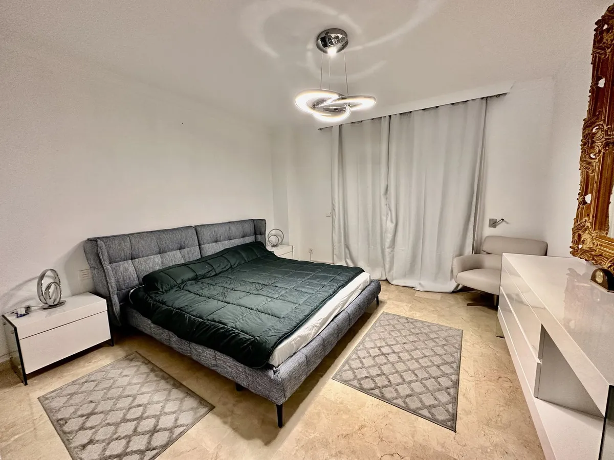 cf3b91b2-16c6-45b4-bcbf-be8453f5e91f