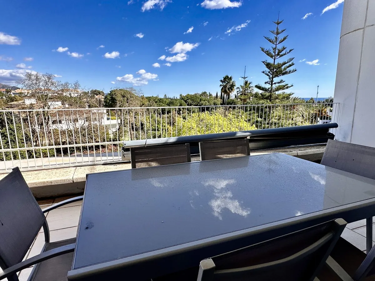 d0373057-5681-40e0-bb5d-e0f7ac457b91