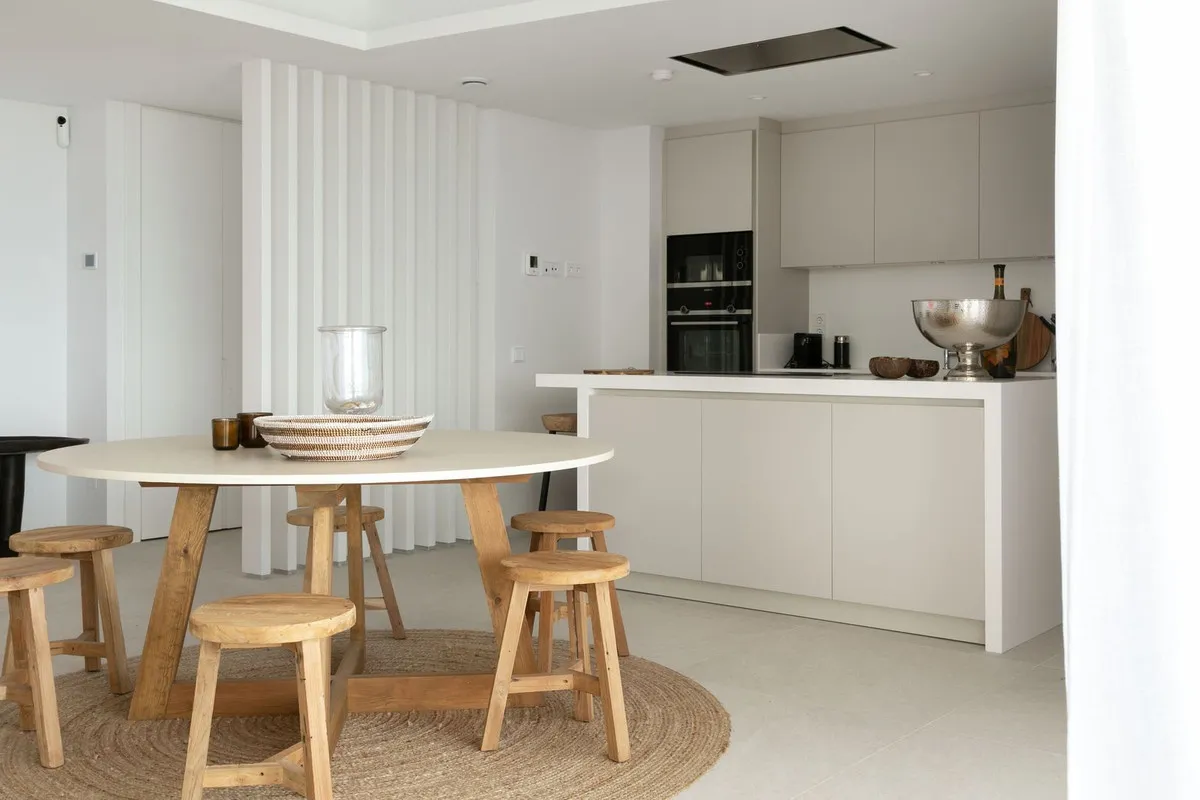 6b5a3bfc-4dd2-4565-bfda-b7b638753c50