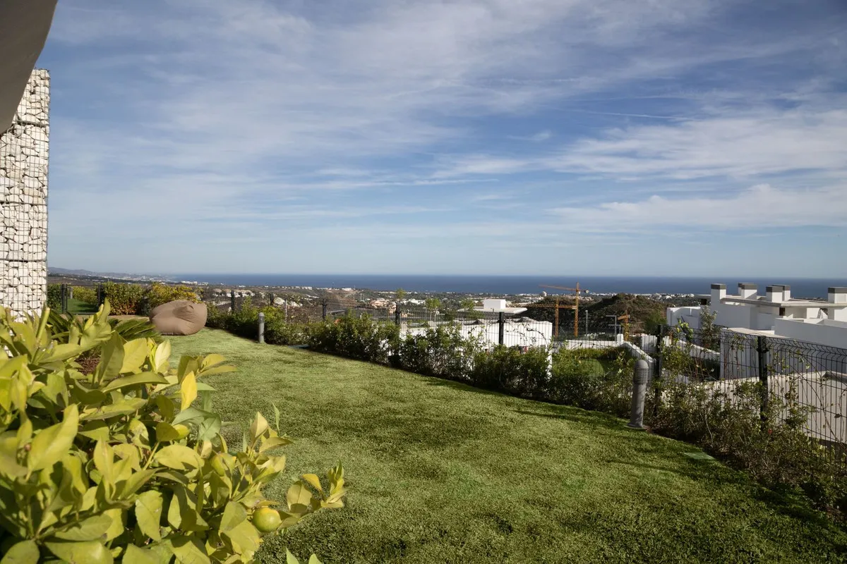 9be33a00-d3e8-4aa5-b115-359f4d5ab772