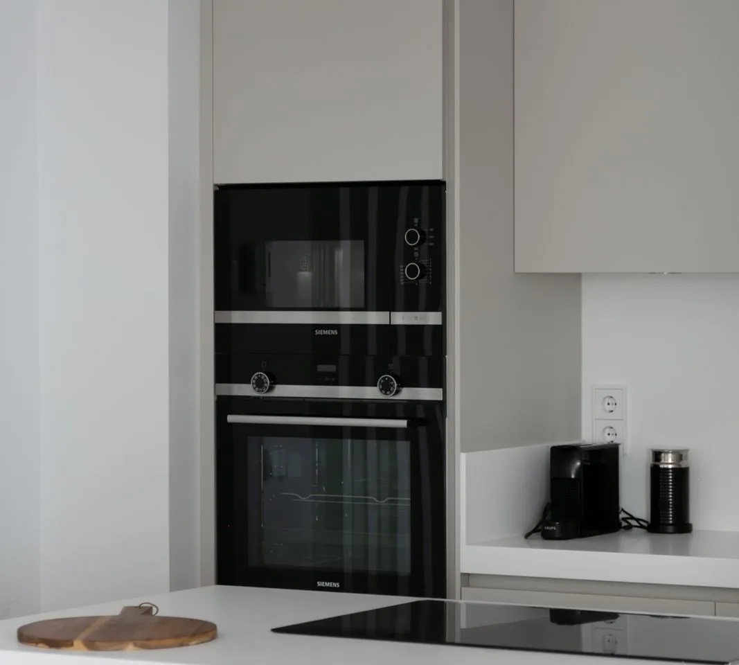 ce5b726c-6a1d-4326-b600-aa7a304a658e