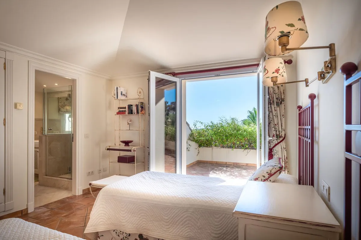 1d7ea495-e048-4a14-aeb3-43b5fc487aaf