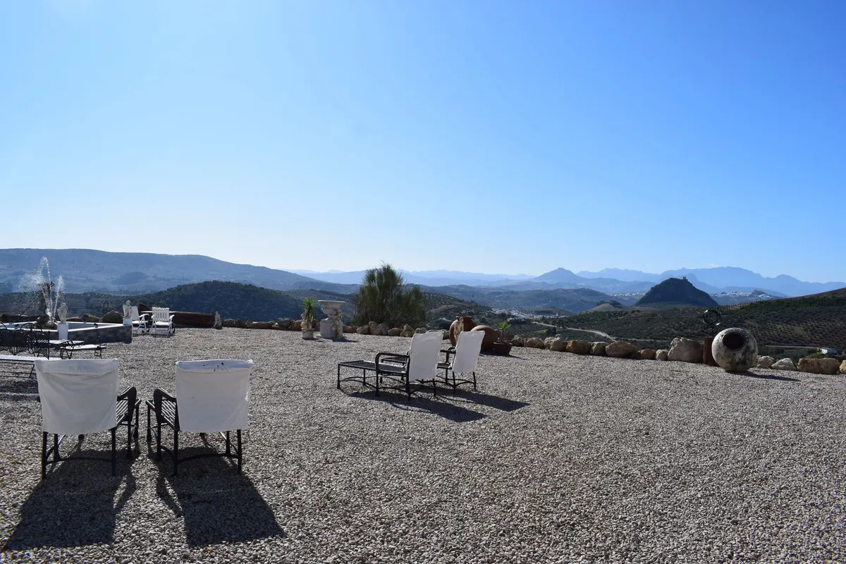 6aeebb86-ff49-4aae-8395-a388459501e3