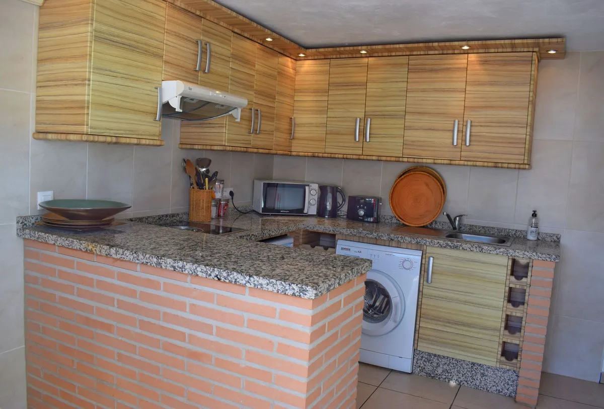 8d46872b-aa32-4a4f-a6d8-4cff74641a33