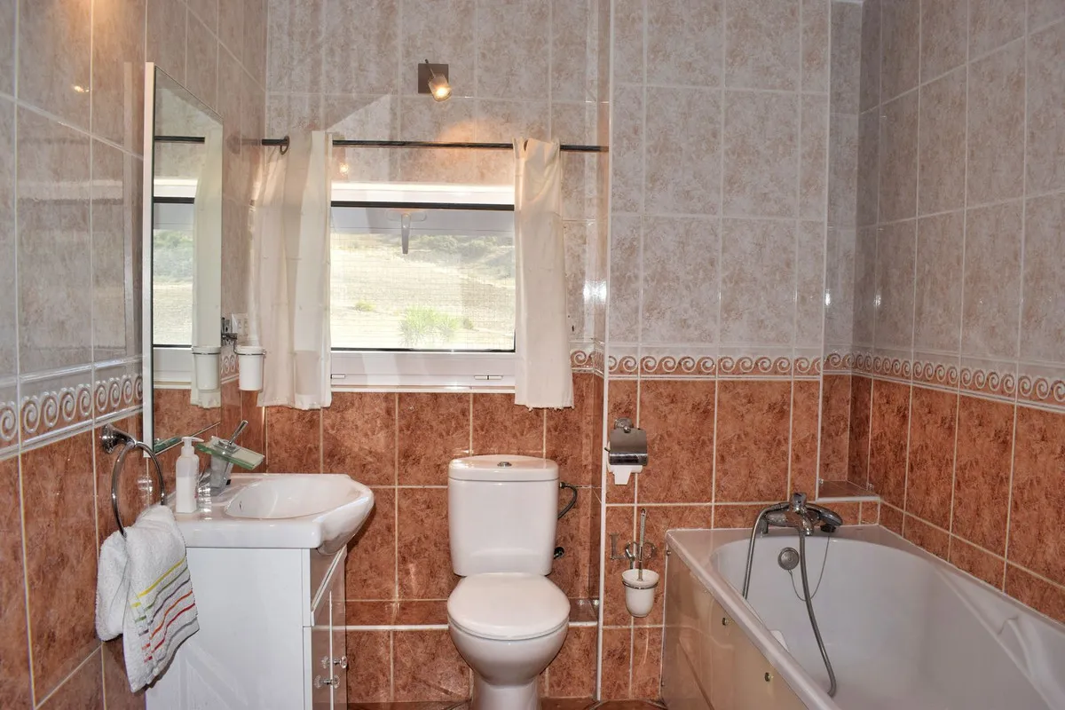 b9bc8a24-5698-4bf9-945d-63749ba25747