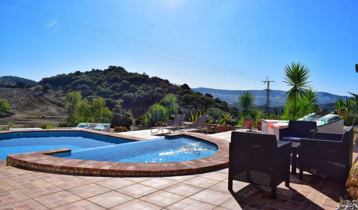 d20aa813-c320-403d-8110-b6792ec6f628