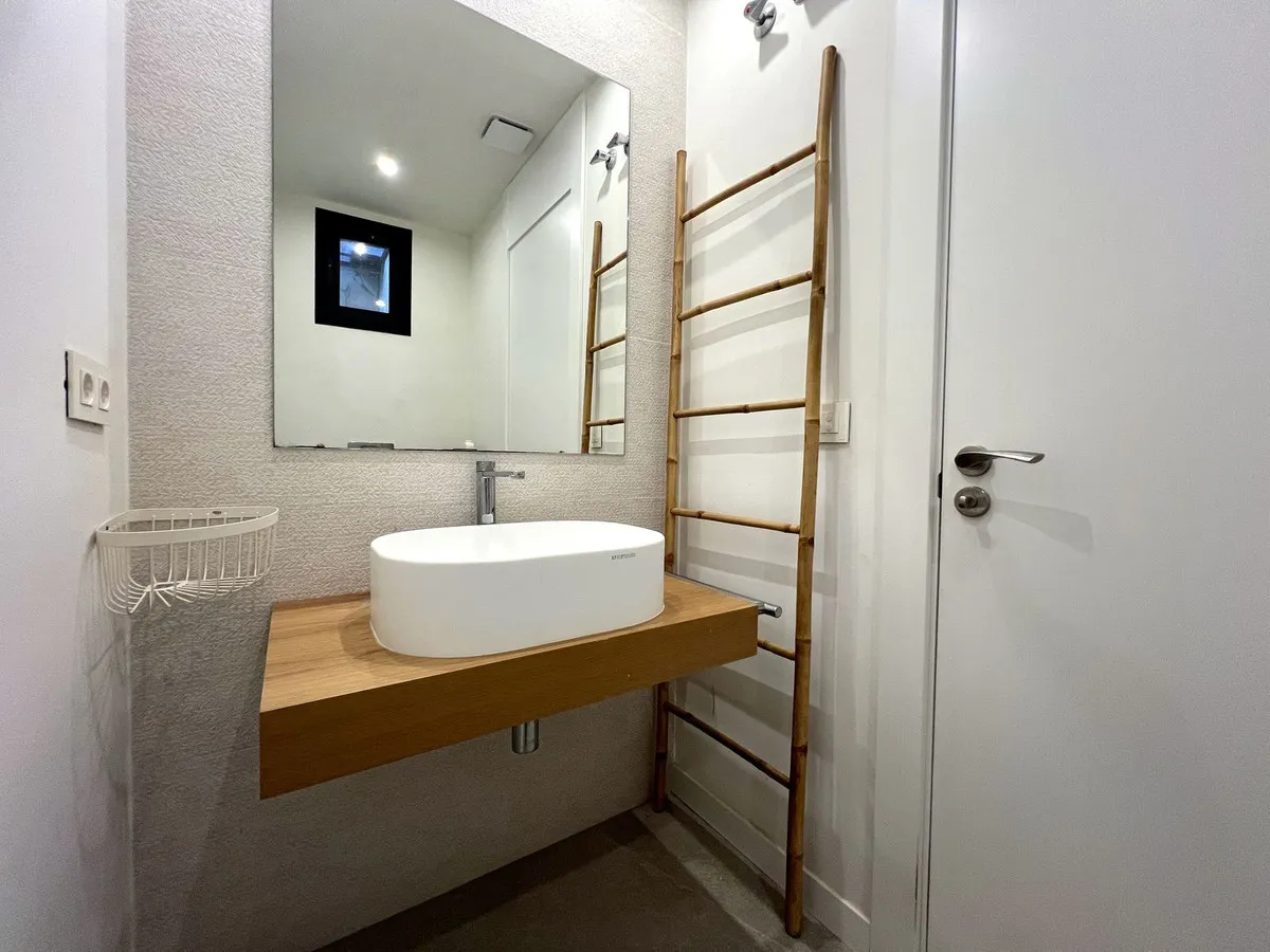 7f08df0d-17e9-4643-9844-c2efe09a6acb