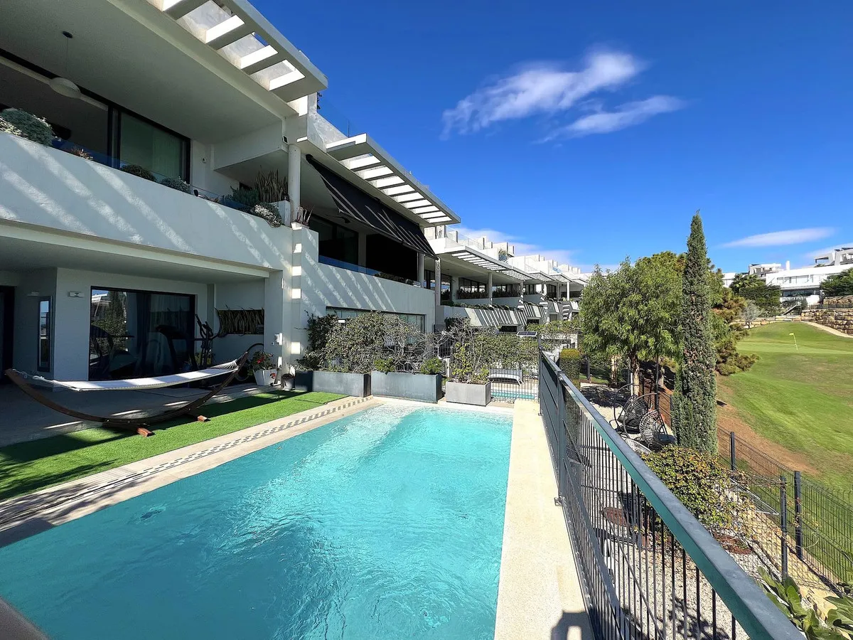 8566a6e3-6e87-4460-a28c-eabd38ce66d6