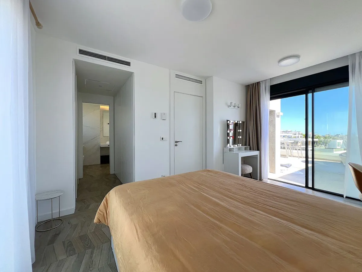 85d9f195-afec-47eb-84e8-ea9c75244465