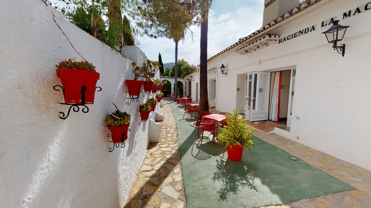 64e25b33-d118-4f1d-9692-714b27e9ebe3