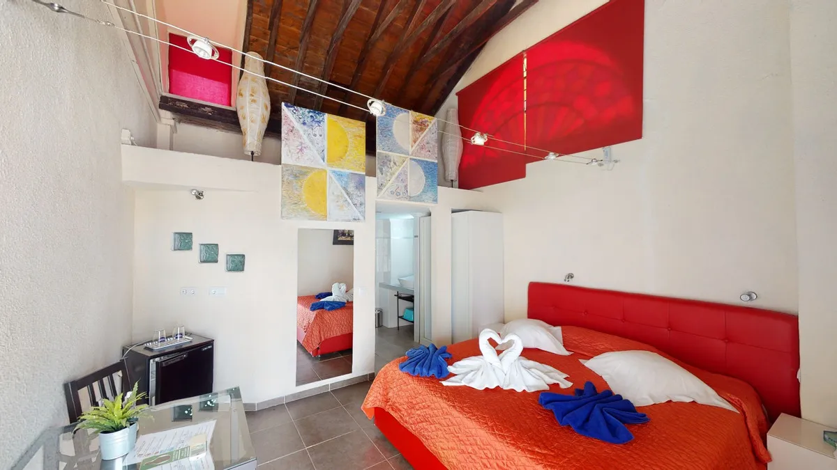 f75b2010-fb8d-4313-b3ee-cf391b106fc6