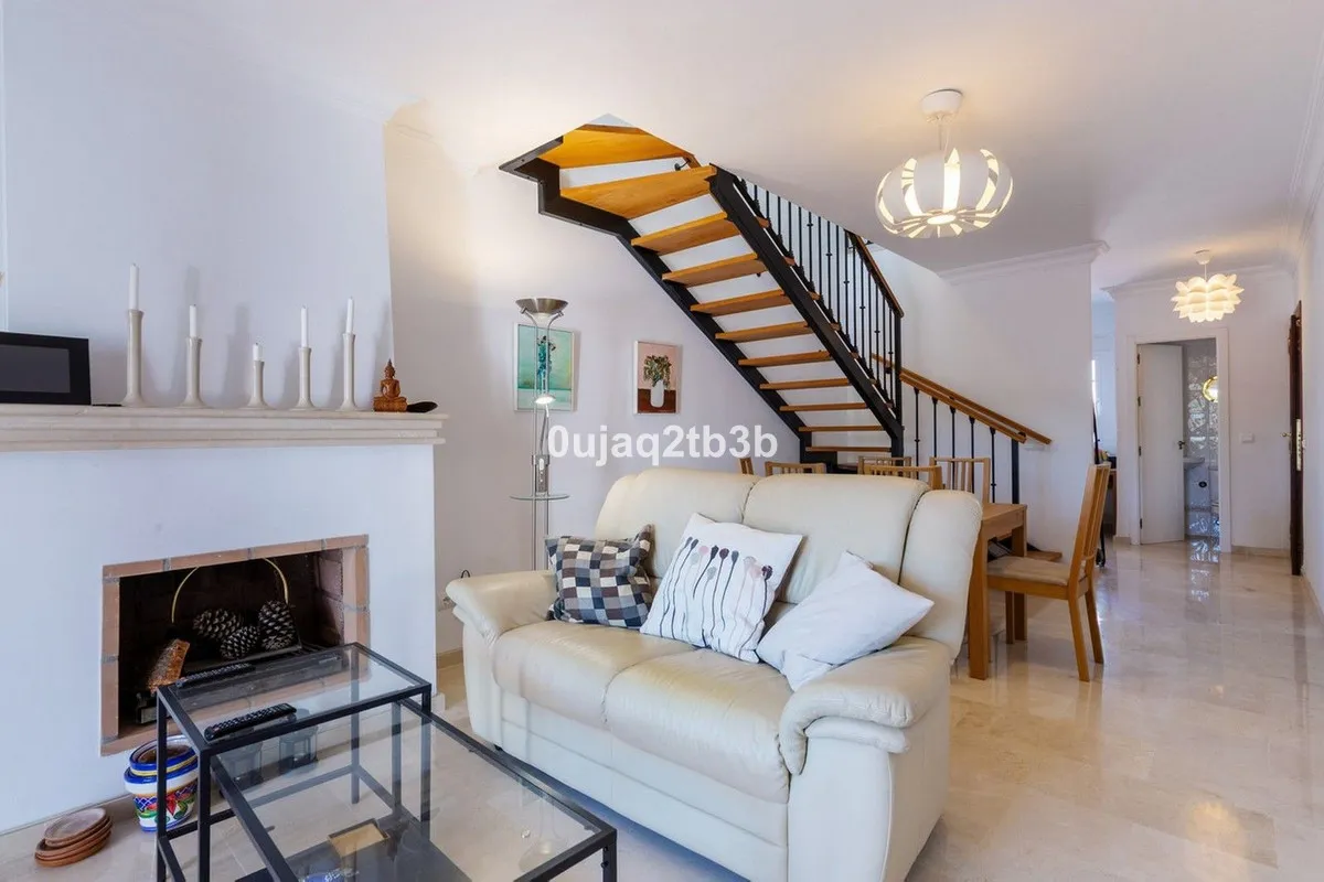 0f85e2e3-134b-4373-b2b2-0d182ea5fc0e