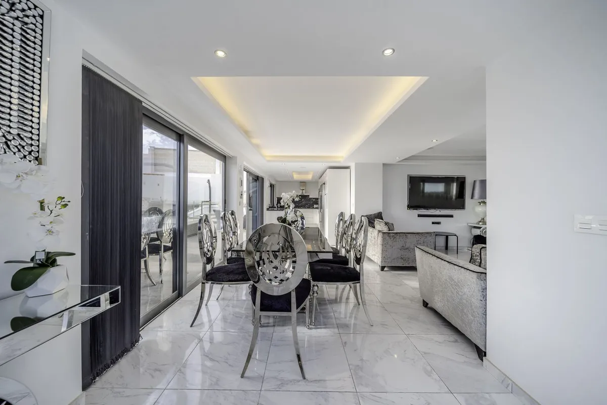 437090bc-d5ce-4666-96c5-dbba02710b29