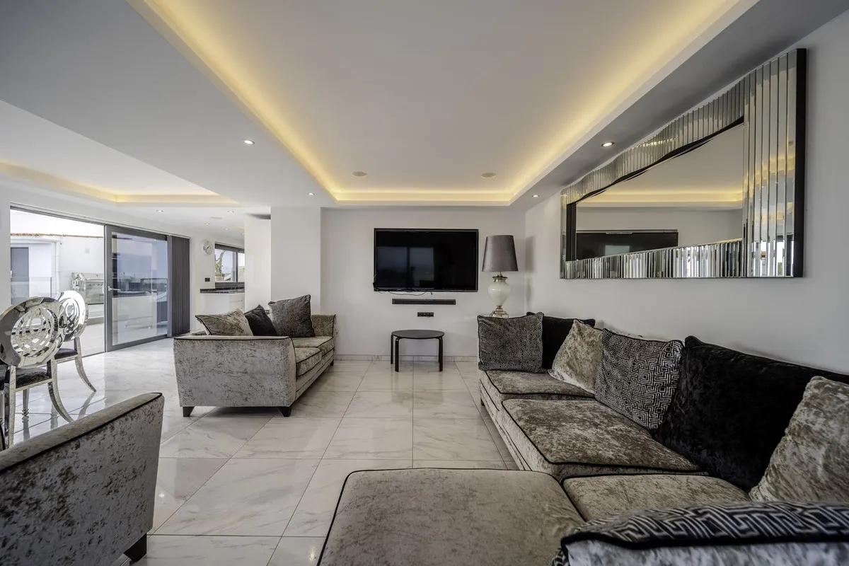 870da530-abfd-4cdf-9442-c90e97709718