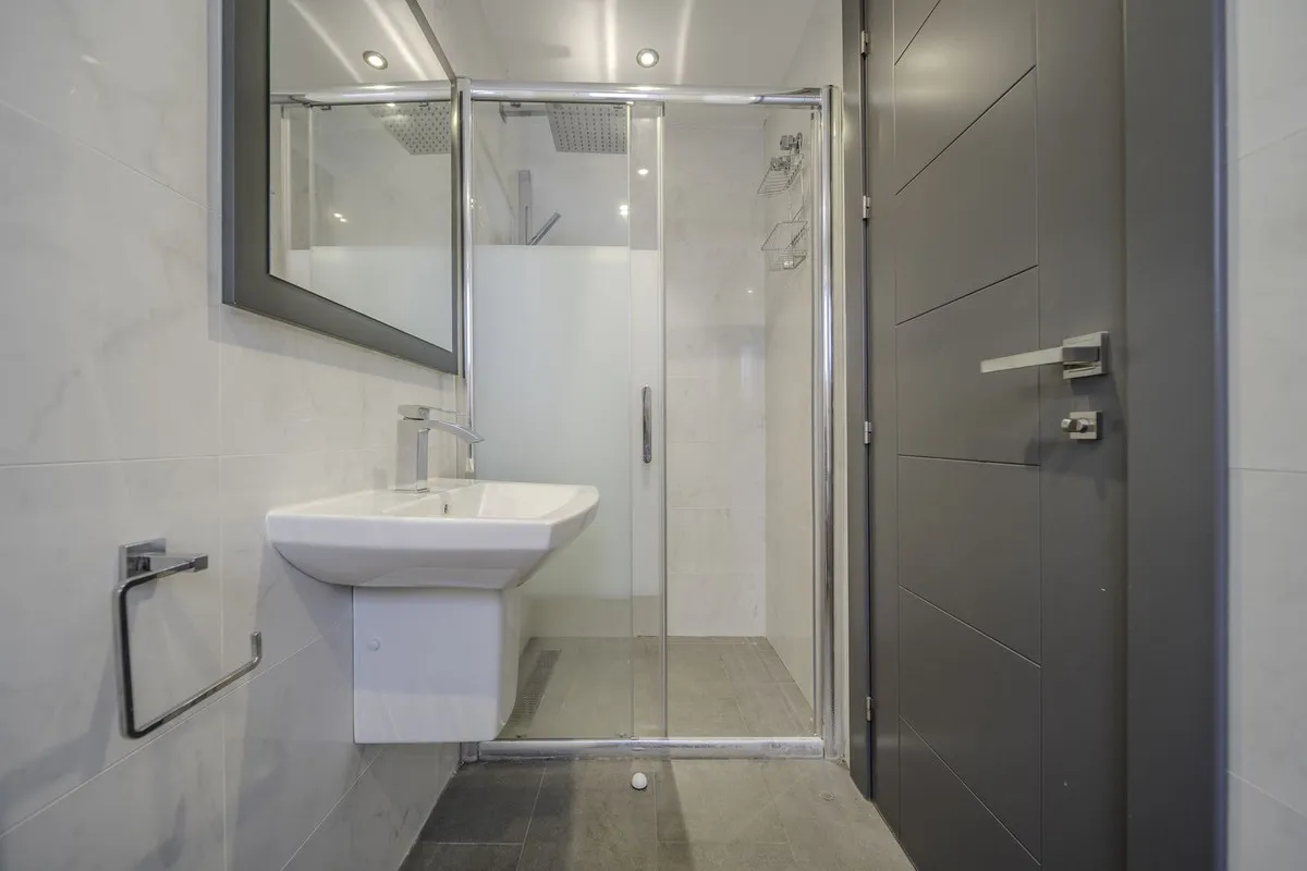 8831c91b-7740-43a1-bf56-10e77168a2c3