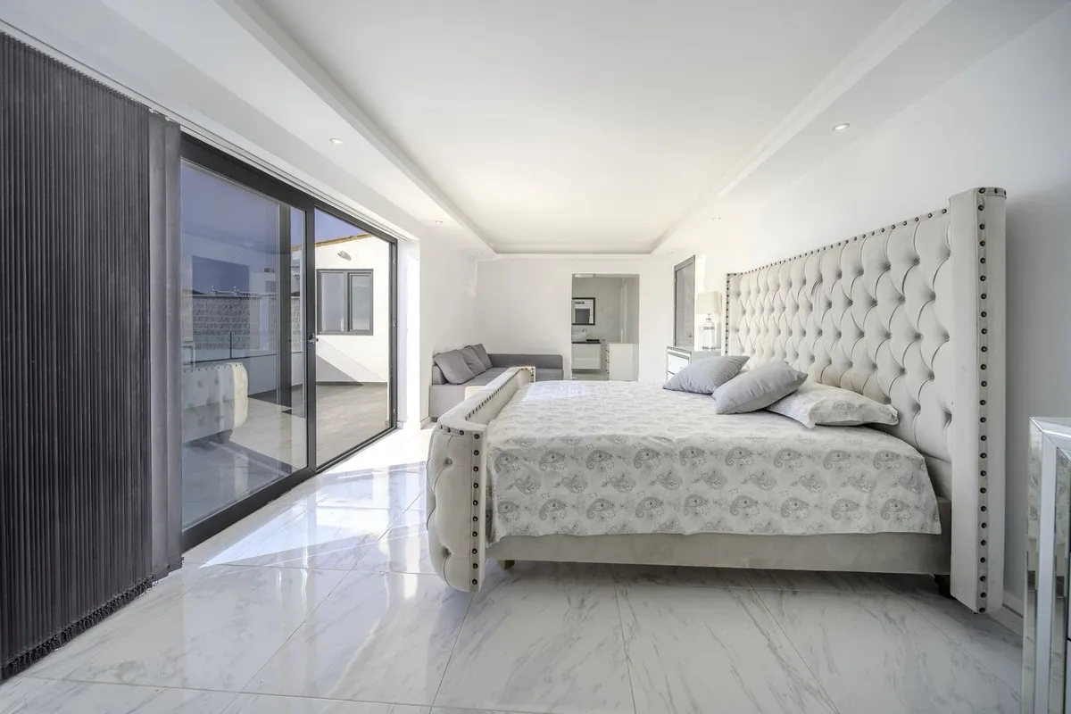 b85a035b-8038-410c-b90b-a00bb41df27f