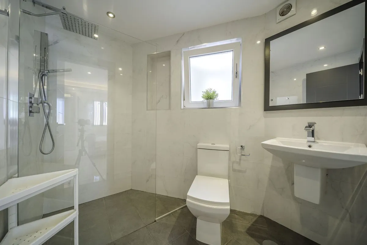 e536c25e-1d27-42e1-a837-abae029182e7