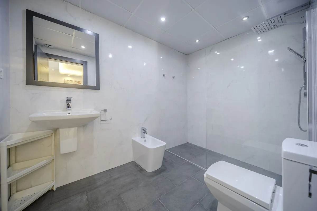 e55b7d64-c99d-425f-98c1-64faf7a204fb