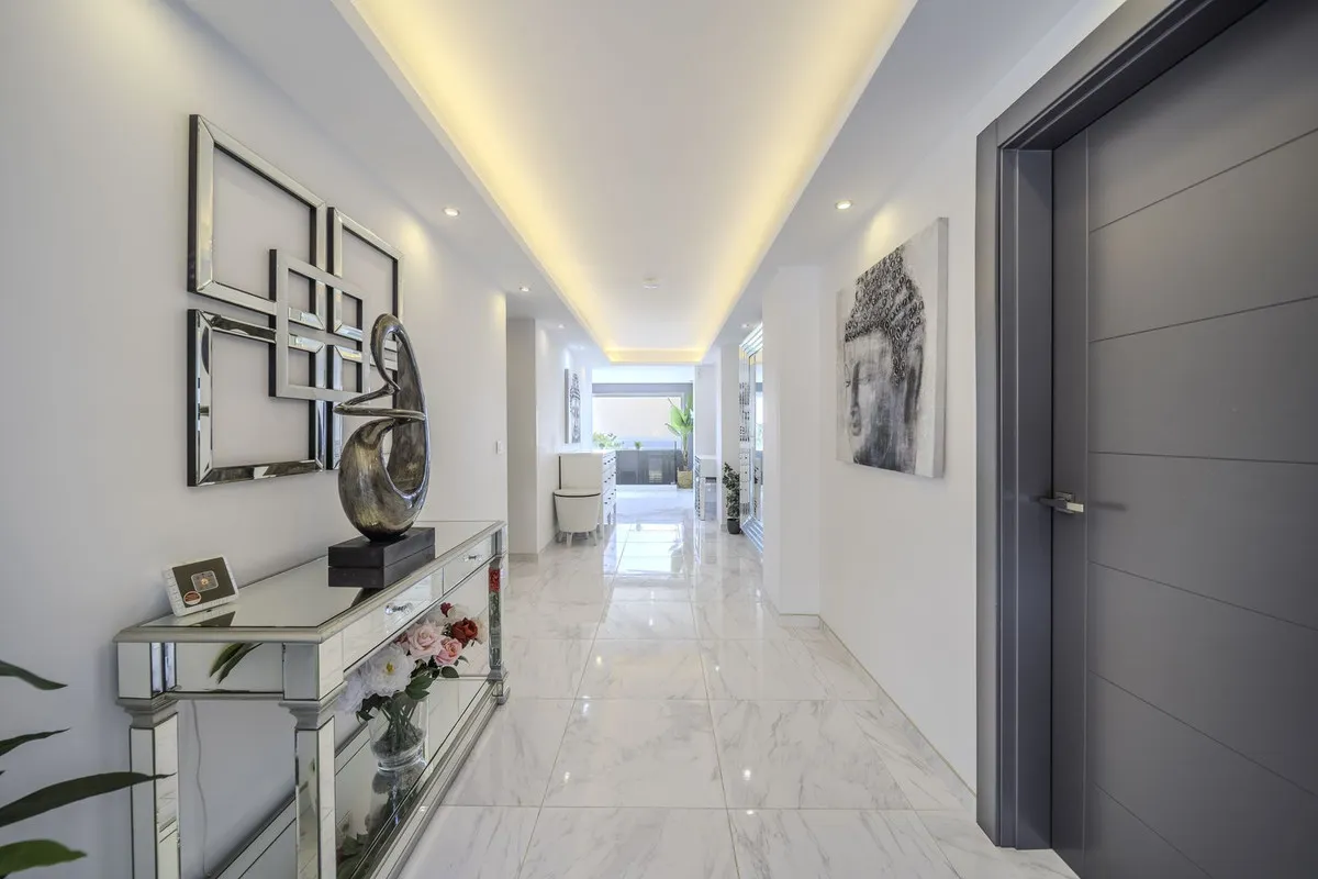 ef6cc160-87e1-4bd7-aa8a-ad270c10cd9c