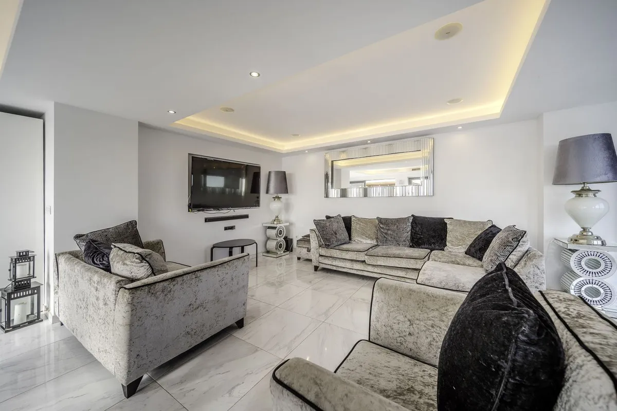 f25e289a-6b56-4537-b0a9-de0735cc19b0