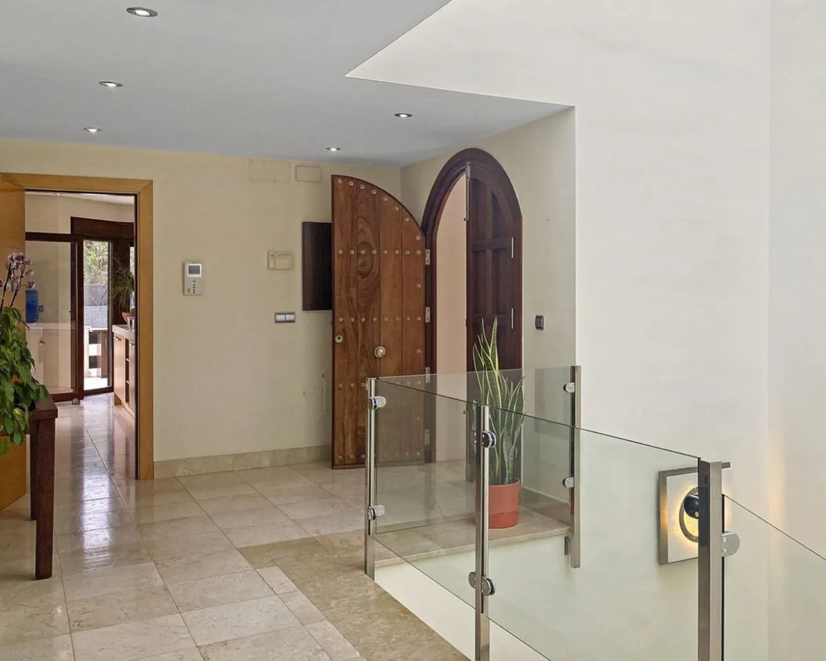 29d192d9-fafb-48fb-8098-c6f1921fc94a