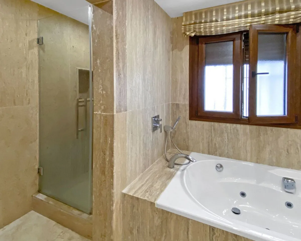 2e1074d6-117b-4757-92e3-3332e25fdf80