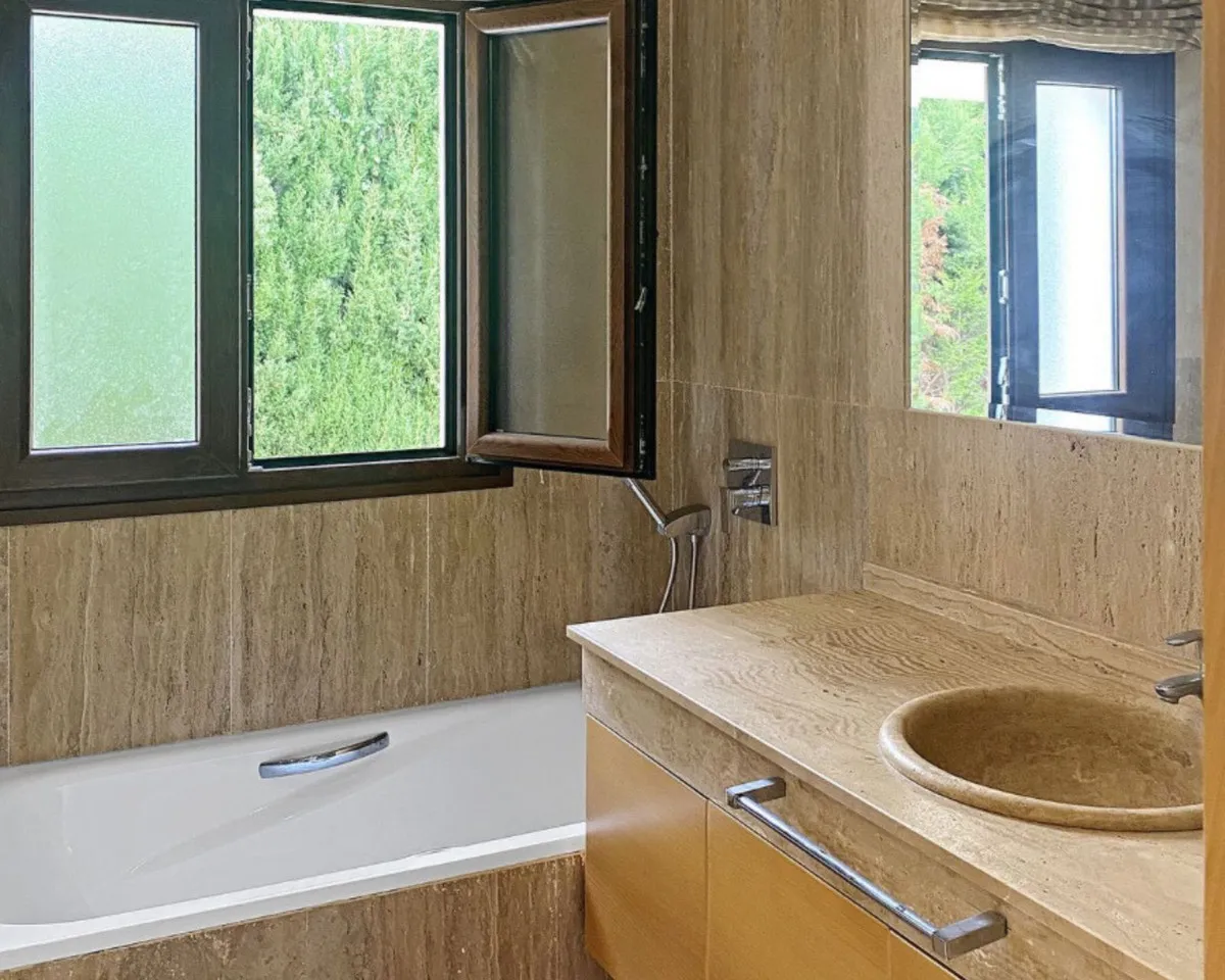 4622b998-99d7-4d05-8a5e-bd63fb1828da