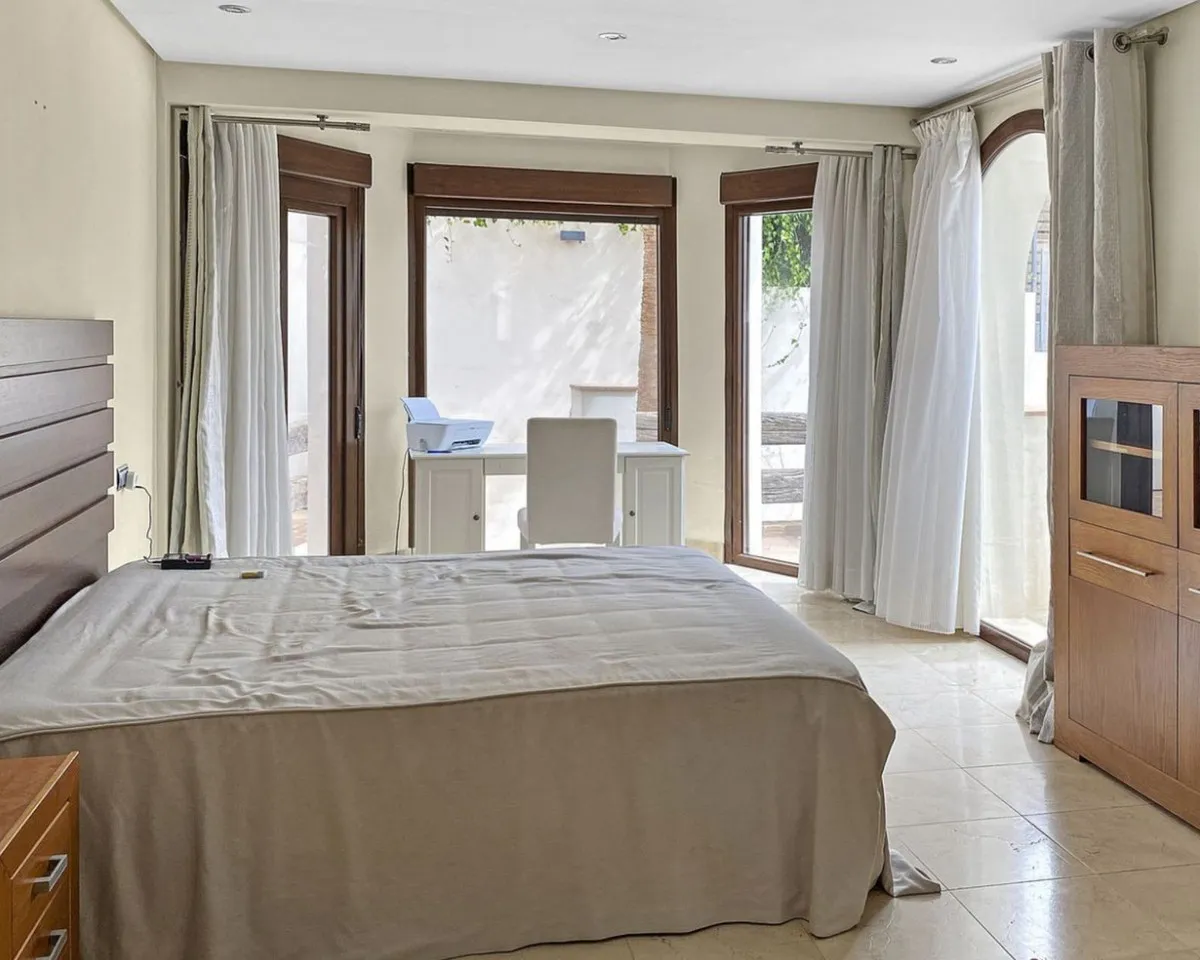 4f6de386-62d9-4a8f-96ca-4e5c39dbe8b2