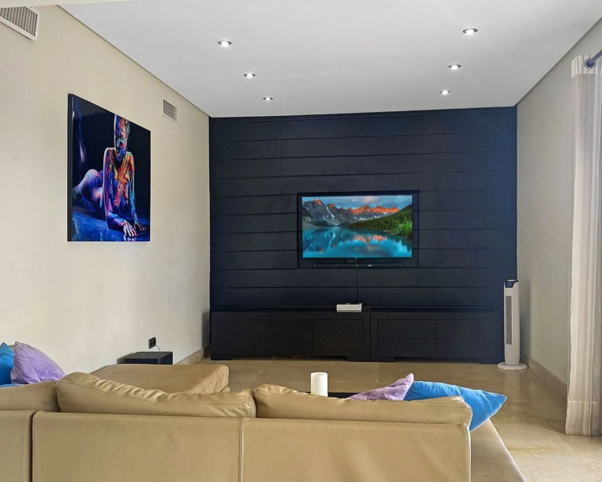 6d219c6c-f888-453b-b4c1-1d52a80f0dda