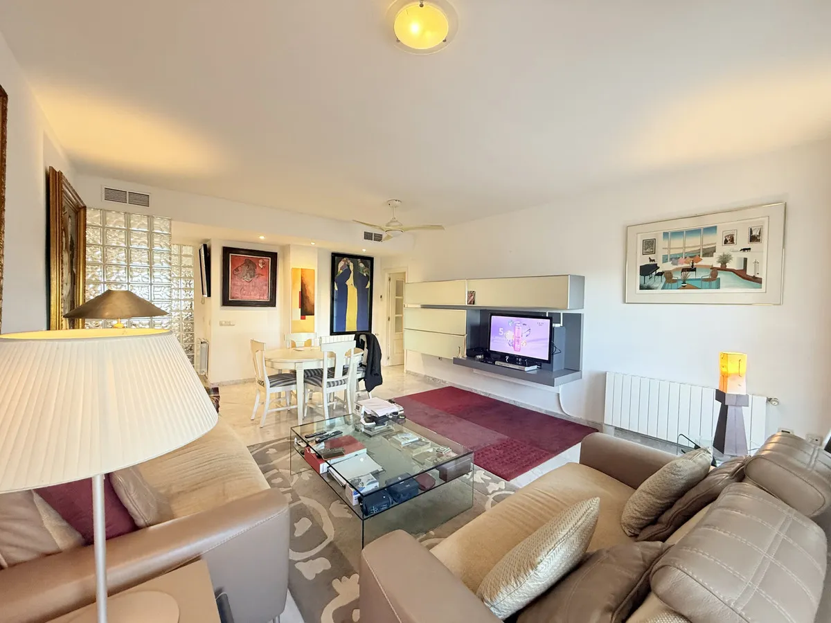 940832db-e5a5-46ec-8774-b7245a6acc34