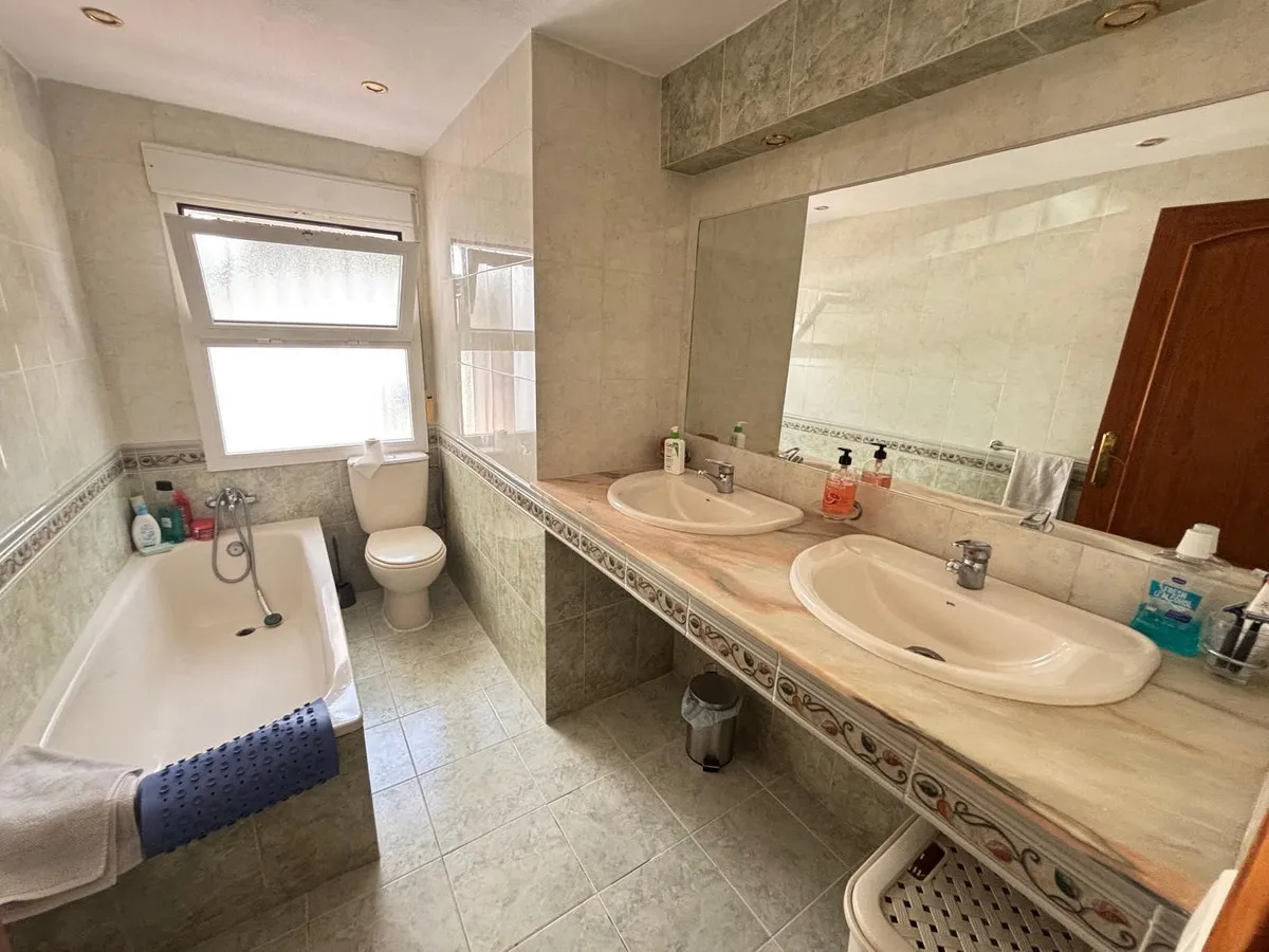 17f80efe-93da-4e45-9de6-9e02c1c6abc7