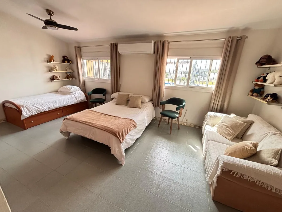 cb70ec4b-f01b-4cc8-bc6e-eb6c333252bb