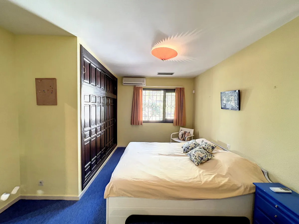 3ea0f703-2d75-4c33-986e-c84edec09636