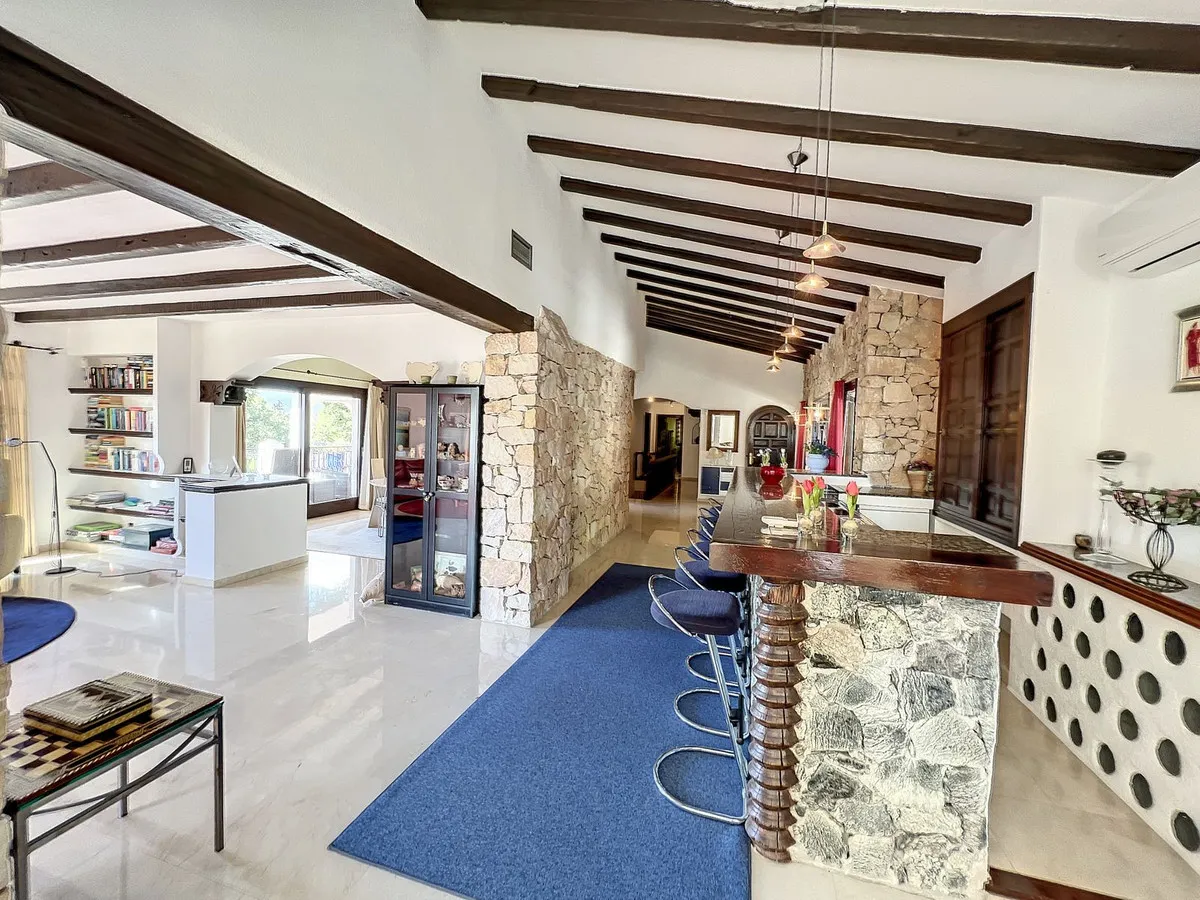 51a5f0d2-3e99-4fe7-8b1b-77960046cb15