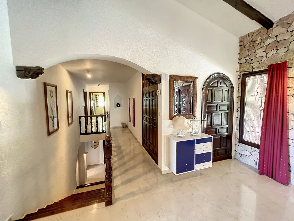 93514faf-e8fc-4b89-a104-da779503cc1e