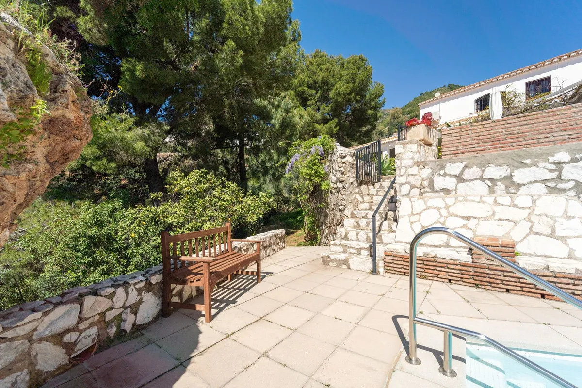 435102e0-afc3-42c5-be3d-7db715d028de